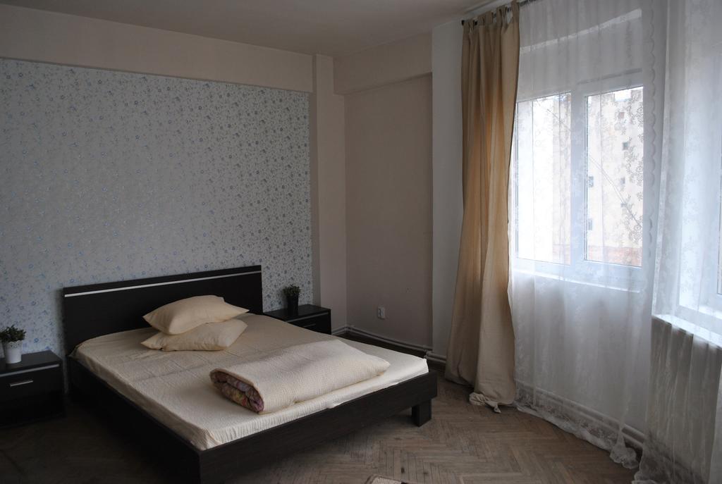 Vogue Hostel Bucureşti Cameră foto