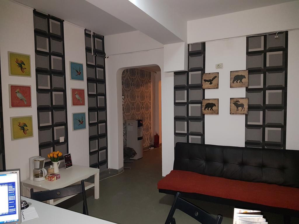 Vogue Hostel Bucureşti Exterior foto