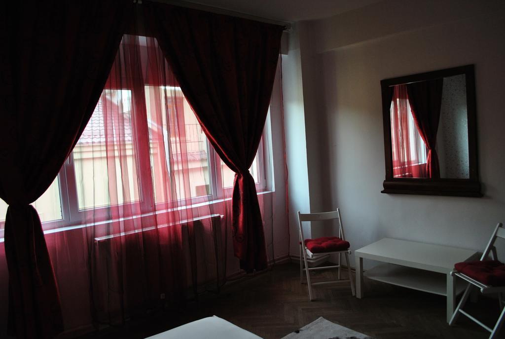 Vogue Hostel Bucureşti Exterior foto